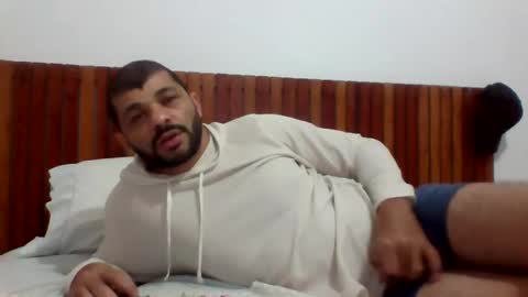 Snapshot of andreloko123 chatting on October 9, 2:09 am andreloko123 online show from October 9, 2:09 am