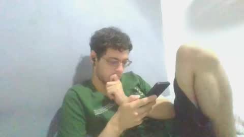 andres129494 online show from November 11, 2:44 am