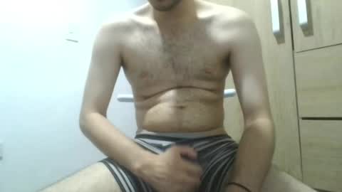 Snapshot of andres129494 chatting on May 23, 1:55 am andres129494 online show from May 23, 1:55 am