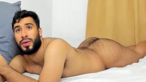 Snapshot of andres_cortes5 chatting on February 18, 5:25 am ANDRES CORTES online show from February 18, 5:25 am