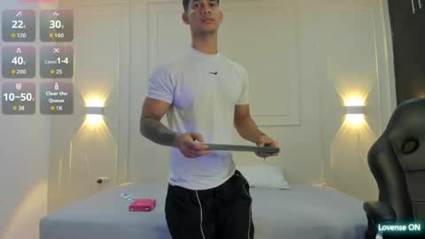 andres_stud online show from May 19, 3:57 am