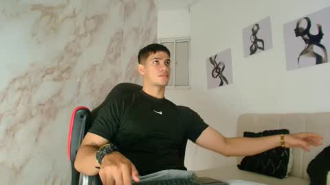 ANDRES  online show from January 9, 4:15 am