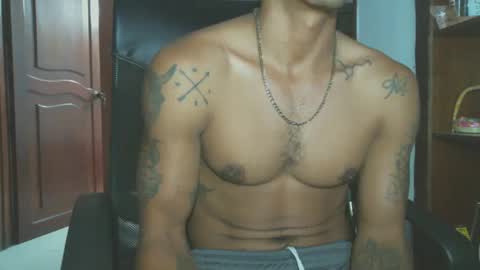 andresfmc1997 online show from September 28, 3:56 am