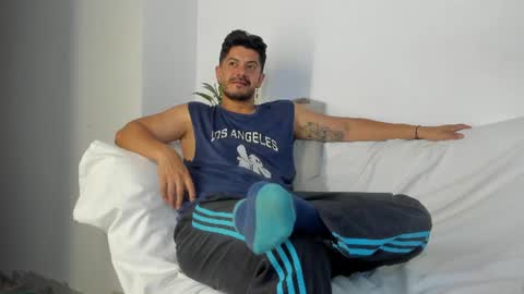 Andres online show from July 3, 11:44 pm