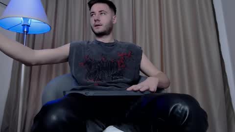 Justin Andrew online show from November 14, 9:19 am