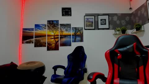 andrew_2811 online show from October 31, 6:58 am