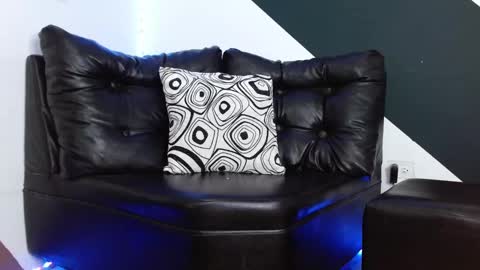 Andrew G online show from October 19, 2:29 pm