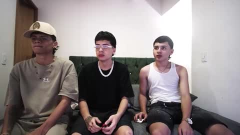 Snapshot of andrew_restrepo chatting on September 21, 9:27 pm andrew restrepo online show from September 21, 9:27 pm