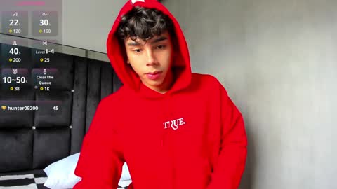 Andrew M. online show from December 1, 4:29 pm