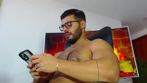 ANDREW WEST online show from January 22, 12:49 pm