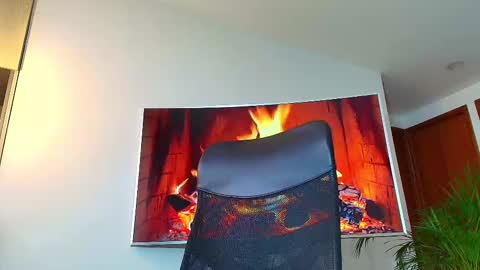 ANDREW WEST online show from February 20, 12:25 pm