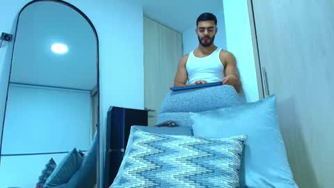 ANDREW WEST online show from September 17, 11:06 pm