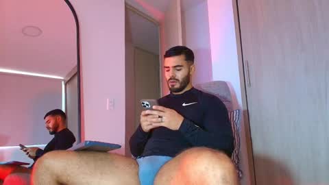 ANDREW WEST online show from September 18, 3:25 pm