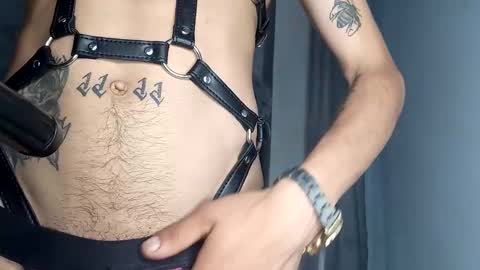 Snapshot of andrewcooper1 chatting on January 8, 2:25 pm andrew online show from January 8, 2:25 pm