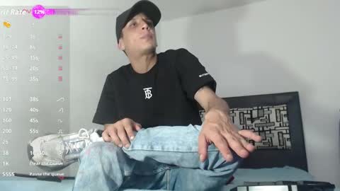 Snapshot of andrewcooper1 chatting on October 17, 2:37 am andrew online show from October 17, 2:37 am