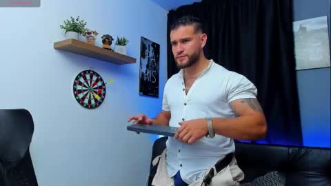 Andrew Diaz online show from February 12, 12:58 am