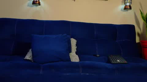 andrewfalcon_ online show from May 11, 4:04 pm