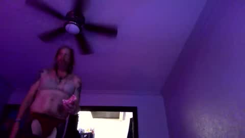 Snapshot of andrewgennie chatting on March 8, 8:18 am andrewgennie online show from March 8, 8:18 am