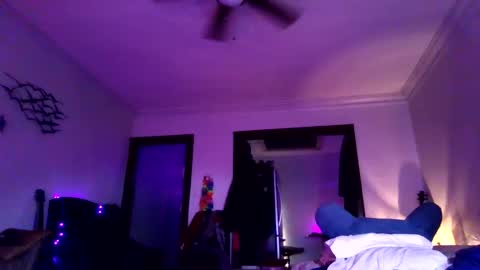Snapshot of andrewgennie chatting on March 21, 7:02 am andrewgennie online show from March 21, 7:02 am