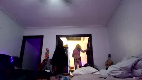 Snapshot of andrewgennie chatting on March 24, 2:49 am andrewgennie online show from March 24, 2:49 am