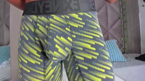 ANDREW KENNOXX online show from February 2, 7:34 pm