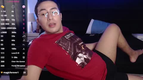 andrewmhilton_ online show from February 4, 9:20 pm