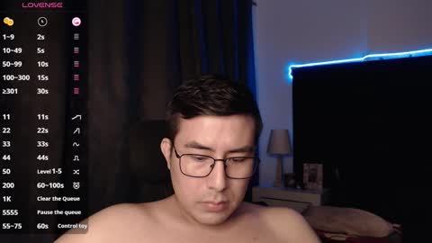 andrewmhilton_ online show from October 7, 6:43 am