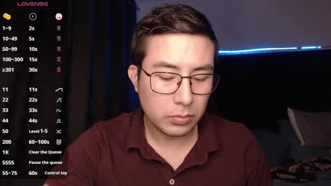 andrewmhilton_ online show from November 25, 5:40 am