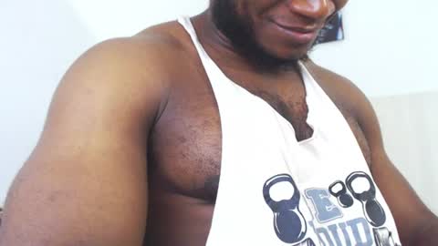 Snapshot of andrewoconnor__ chatting on August 6, 12:51 pm Andrew Oconnor online show from August 6, 12:51 pm