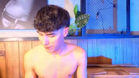 AndreWortix online show from April 5, 5:04 am