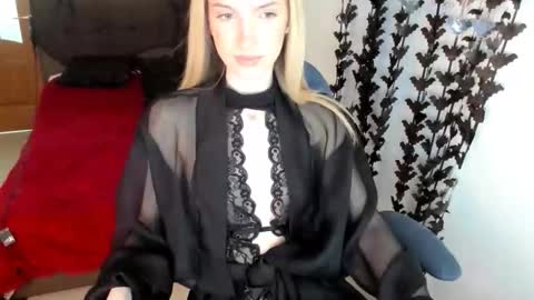 Snapshot of andrianabelle chatting on October 13, 3:34 pm andrianabelle online show from October 13, 3:34 pm