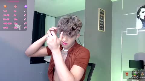 Snapshot of andrius_24 chatting on December 6, 12:38 pm      online show from December 6, 12:38 pm