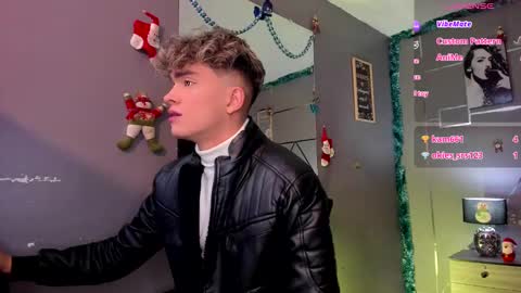 Snapshot of andrius_24 chatting on December 13, 11:55 am      online show from December 13, 11:55 am