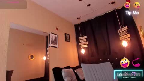Snapshot of andrius_24 chatting on February 28, 7:25 pm      online show from February 28, 7:25 pm