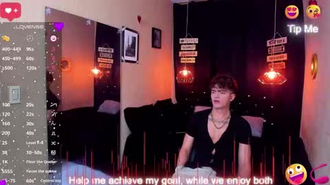 Snapshot of andrius_24 chatting on October 6, 11:46 pm      online show from October 6, 11:46 pm