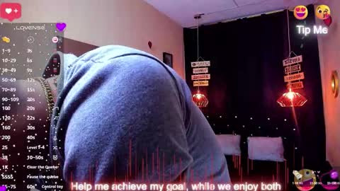 Snapshot of andrius_24 chatting on October 8, 10:51 pm      online show from October 8, 10:51 pm