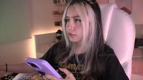 Victoria Senz  online show from October 9, 9:46 pm