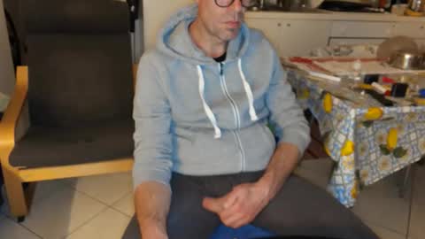 androx77 online show from February 28, 11:17 pm