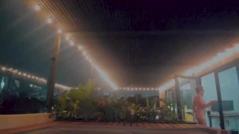 Snapshot of andy0pandi chatting on March 5, 9:16 am Andrew online show from March 5, 9:16 am