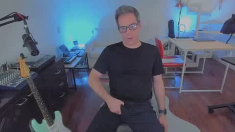 Snapshot of andy0pandi chatting on September 17, 9:05 pm Andrew online show from September 17, 9:05 pm