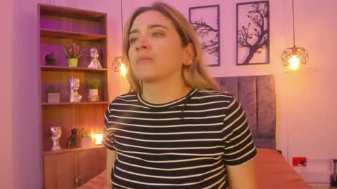 andy_and_emma online show from December 8, 3:45 pm