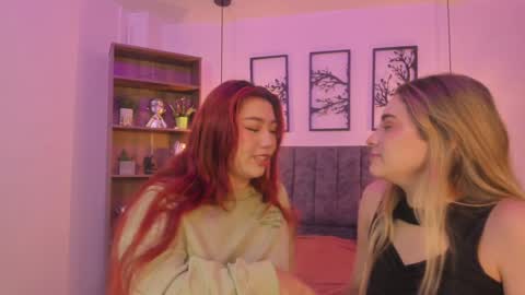 andy_and_emma online show from December 19, 12:56 pm