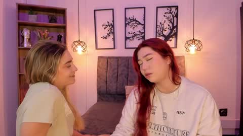 andy_and_emma online show from January 14, 12:45 pm