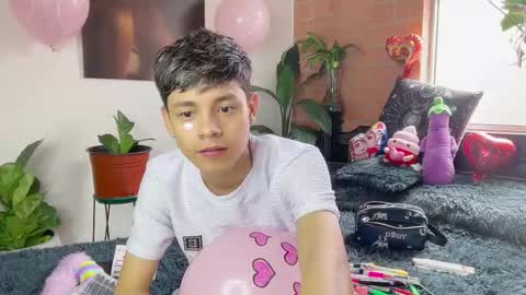 Andy online show from February 14, 4:04 pm