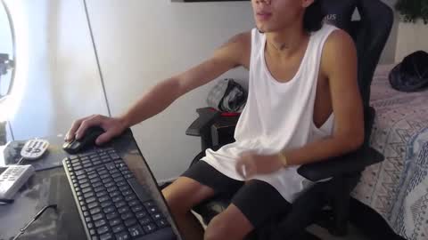 andy_dan1 online show from December 28, 8:58 pm