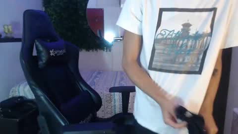 andy_dan1 online show from January 7, 1:46 pm