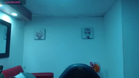 andy_eagleton_20 online show from May 12, 3:03 am
