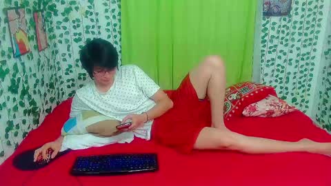 Snapshot of andy_gray01 chatting on April 28, 6:24 pm Andy Gray online show from April 28, 6:24 pm