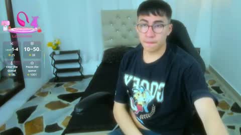 Andy online show from June 26, 8:35 pm