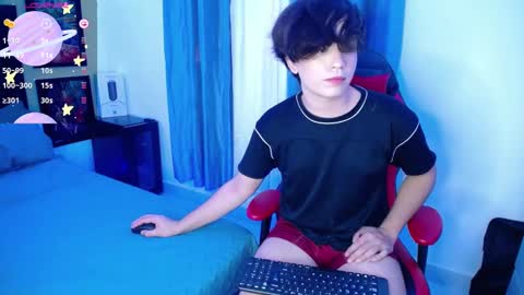 andy online show from March 7, 10:32 pm